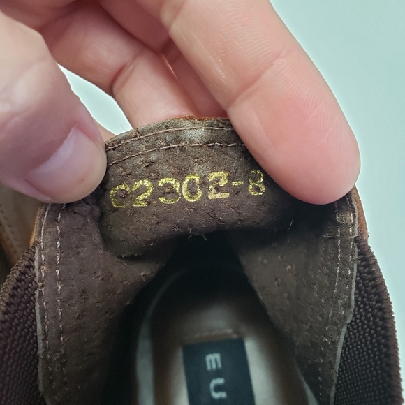 Europrep Brown Leather Pointy-Toe Ankle Booties Size 8.5 - Picture 11 of 13